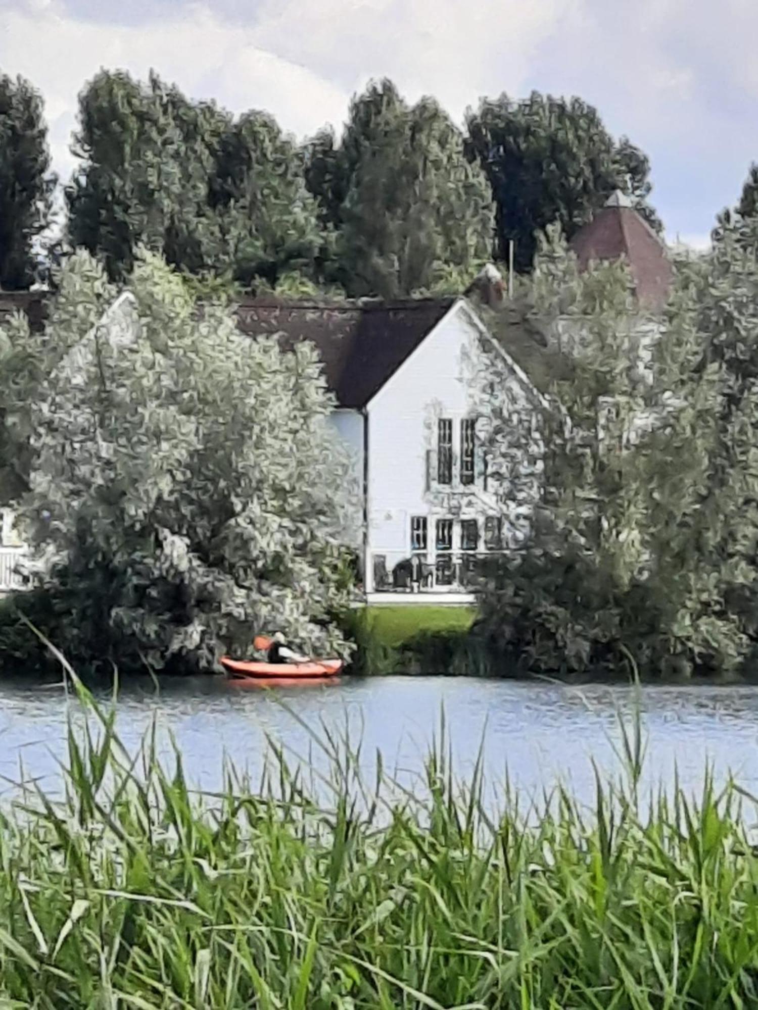 Liming Lodge - Lakeside Home In The Cotswolds Саут-Керни Экстерьер фото